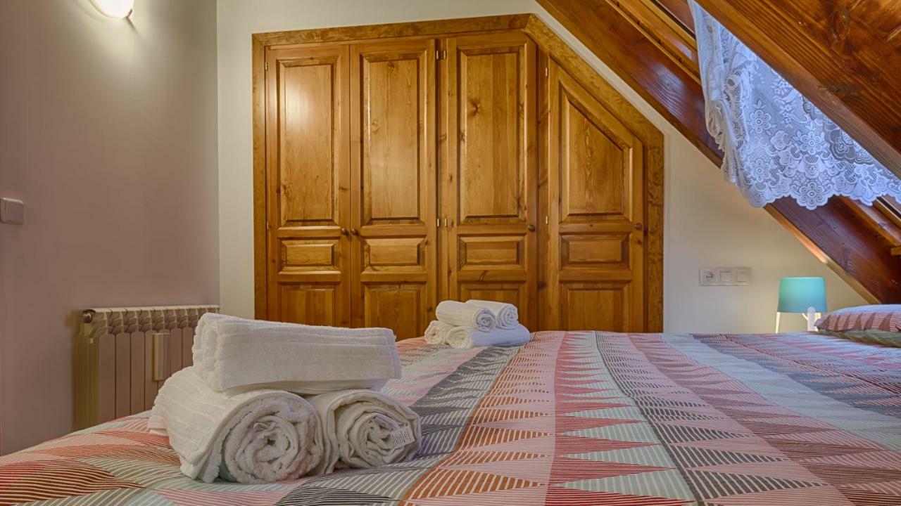 דירות לס Saplan Real Estate Montlude מראה חיצוני תמונה