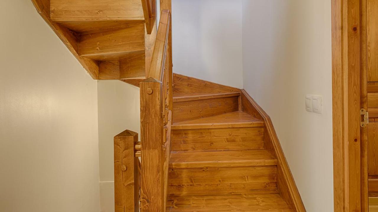 דירות לס Saplan Real Estate Montlude מראה חיצוני תמונה