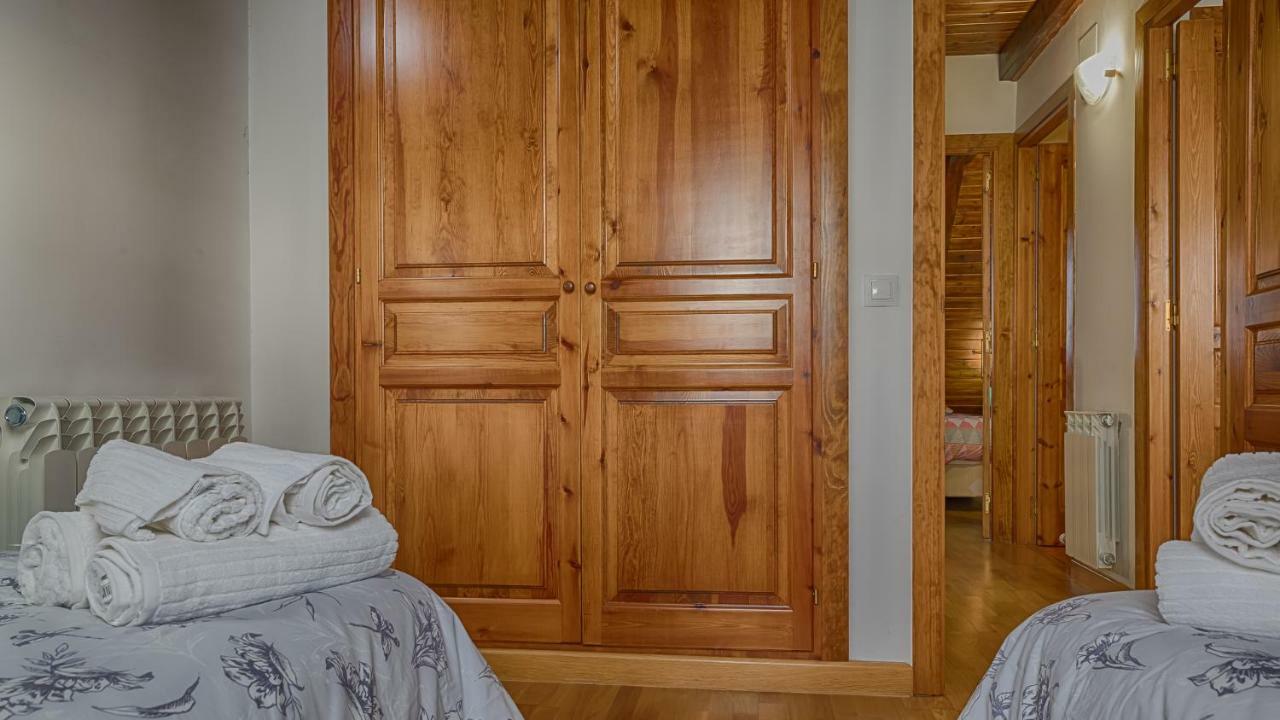 דירות לס Saplan Real Estate Montlude מראה חיצוני תמונה